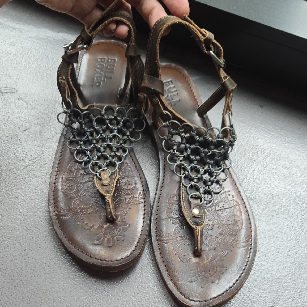 BULLET BOXER CHAINMAIL BROWN LEATHER THONG SANDALS